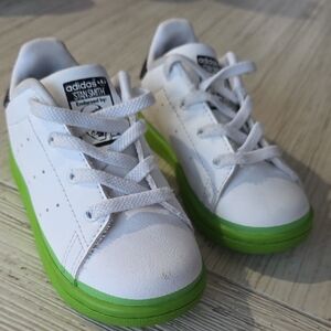 Adidas Stan Smith Paint Drip White with Green Soles Size 7k